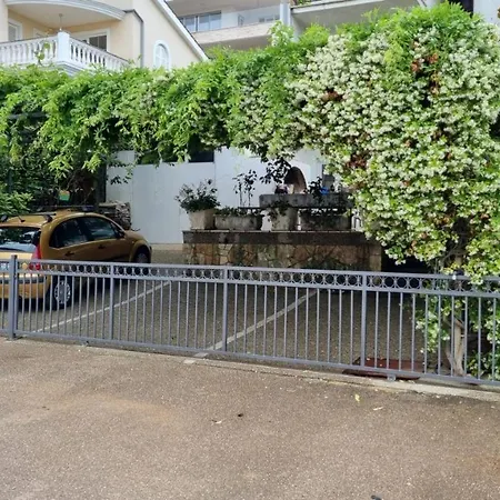 Dasek Apartment, Near Sea&centre 奈维斯