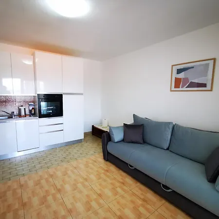 Dasek Apartment, Near Sea&centre